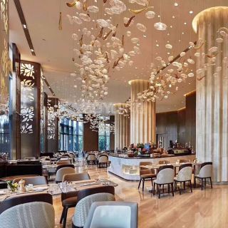 如何选择酒店灯具定制的店家？