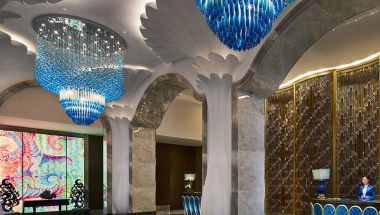 关于酒店工程灯具定制哪家公司比较最专业   